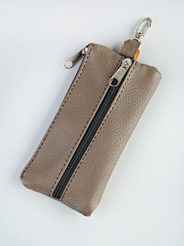 YA Ключница 2 кармана  на молнии M-006 