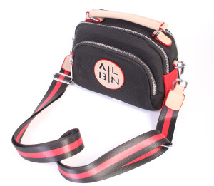 YC Женская сумка B-191615 